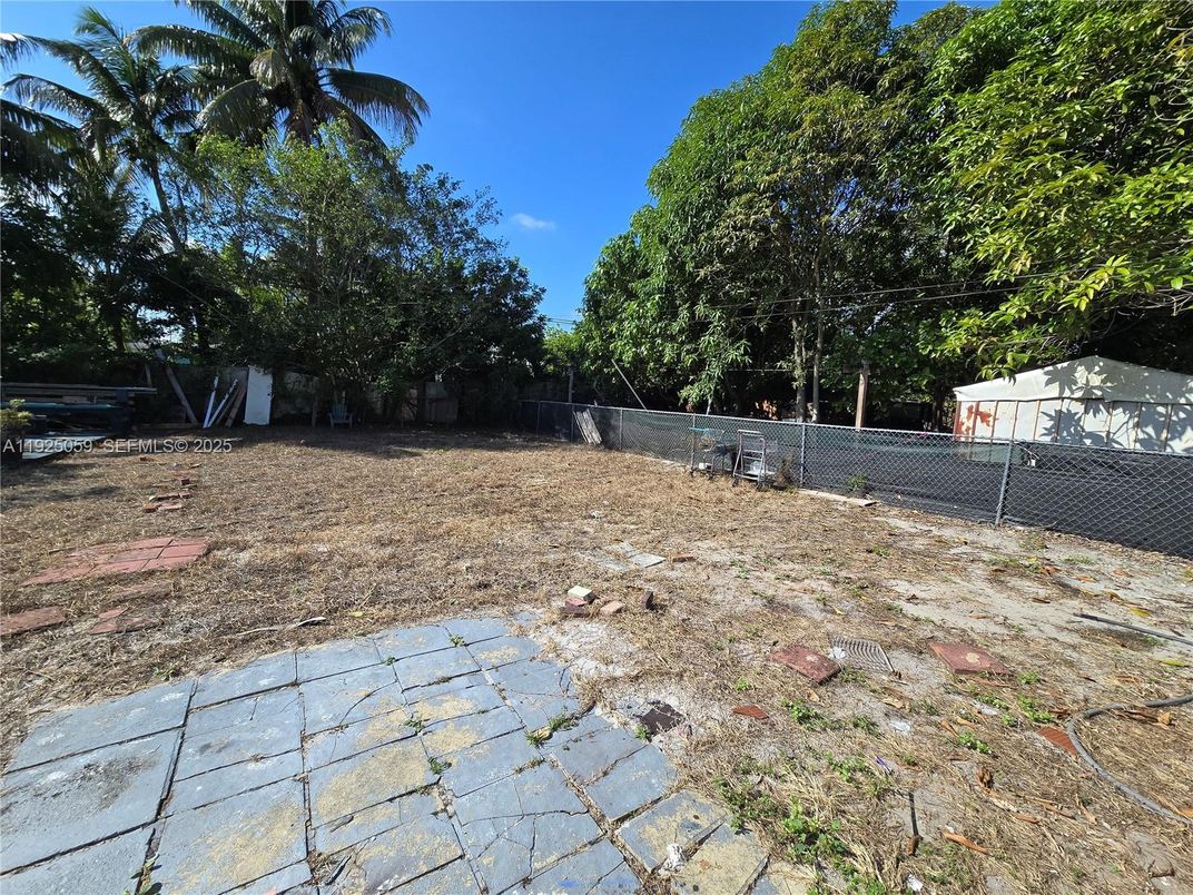 Backyard, Exterior, Tennis Courts