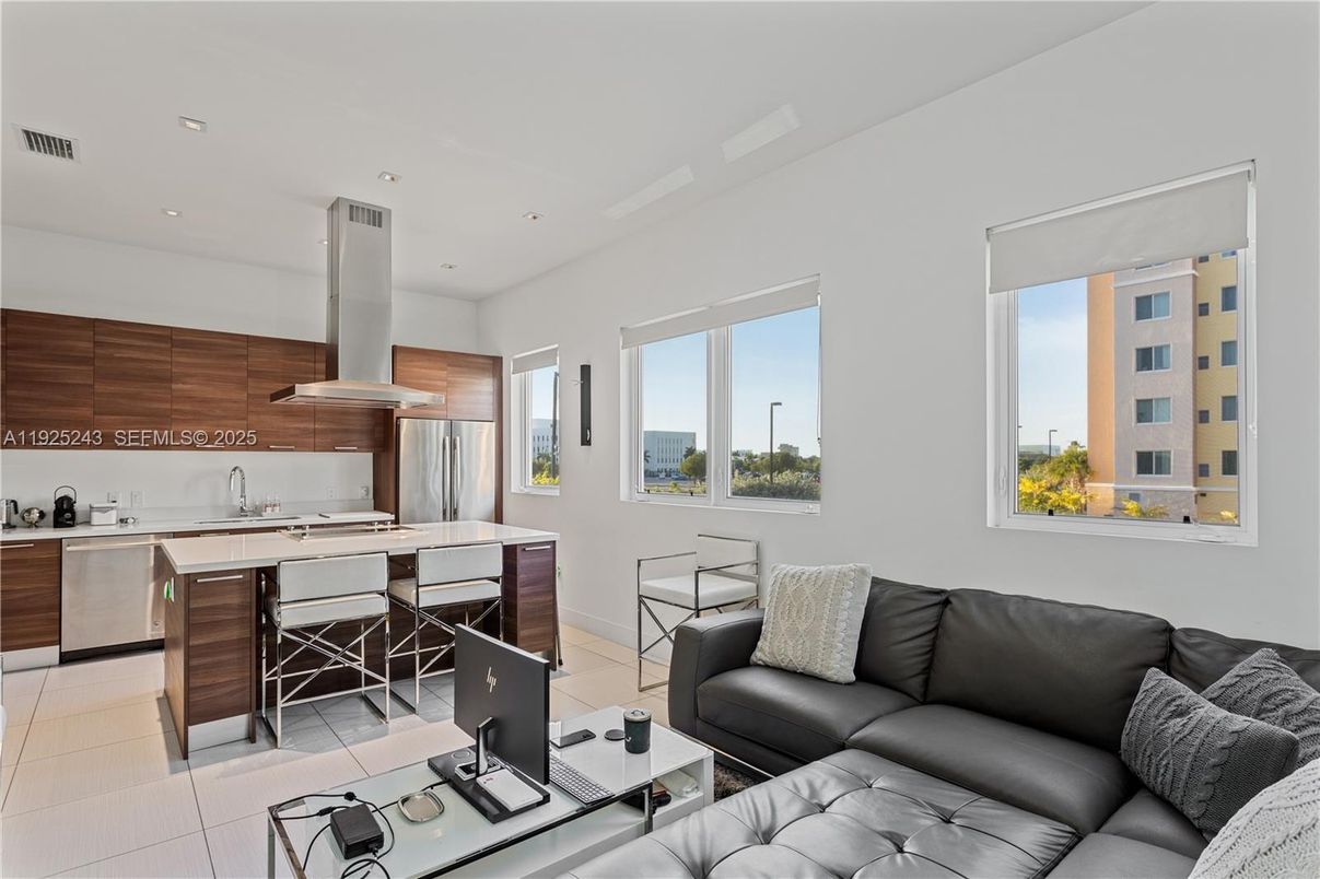 Interior, Kitchen, Living room, Recessed Lighting, Stainless Steel Appliances