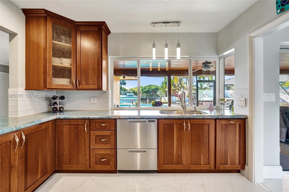 Interior, Kitchen, Marble, Pendant Lights