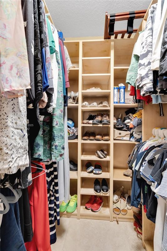 Interior, Walk-in Closets