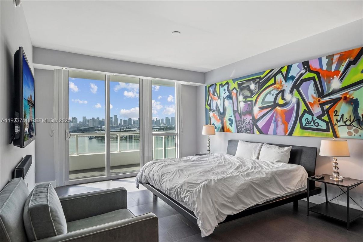 Bedroom, Interior, Water