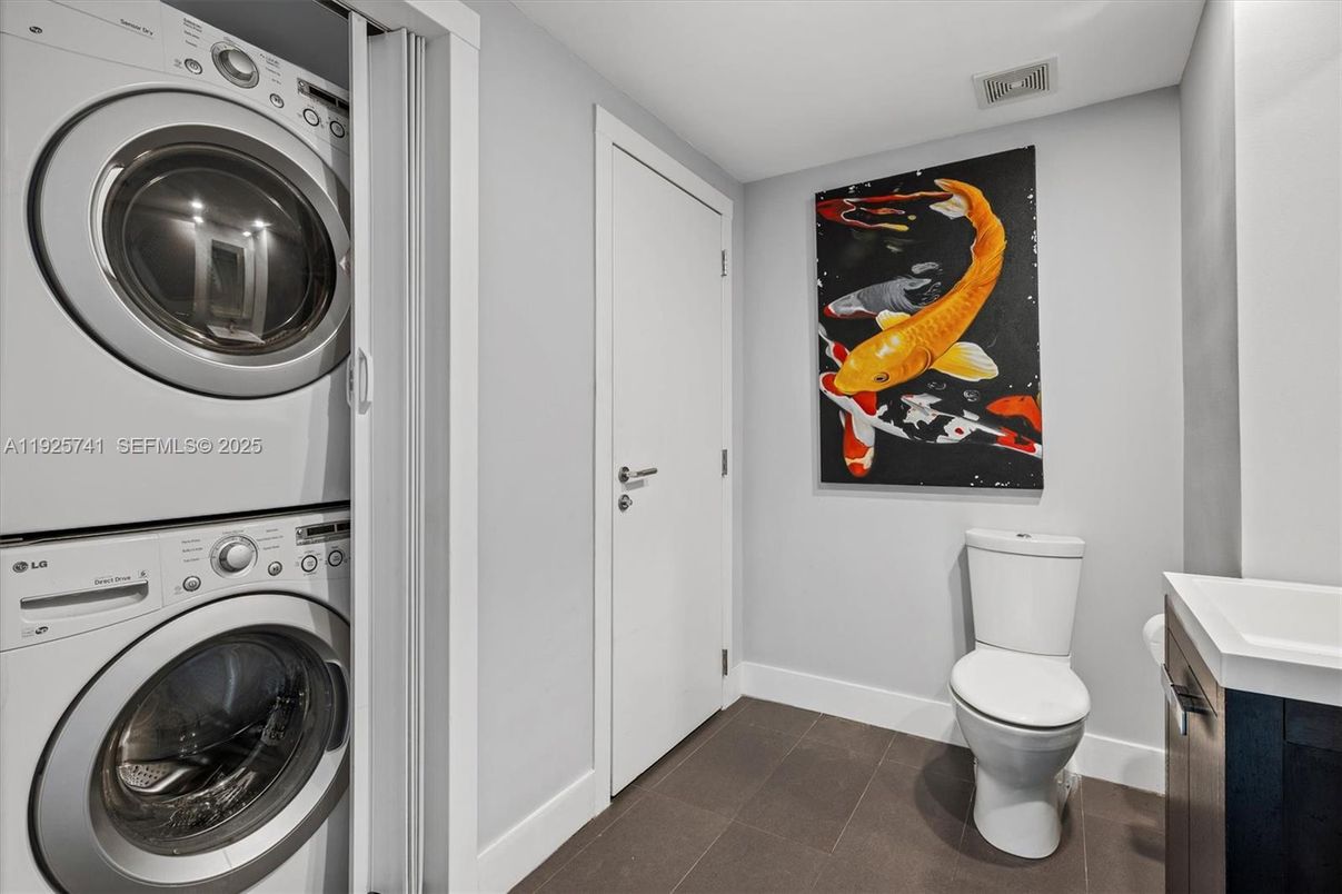 Interior, Utility Closets, Washer