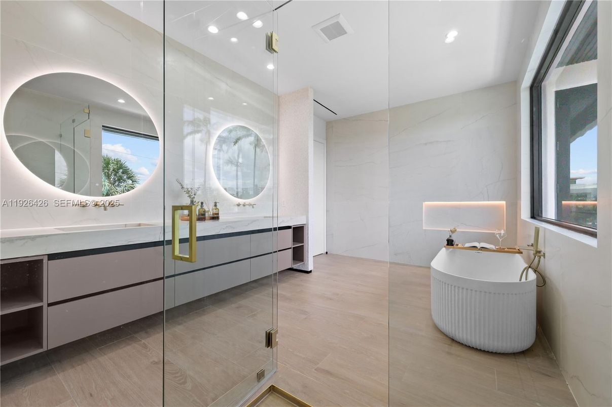 Interior, Recessed Lighting, Wood Texture Flooring