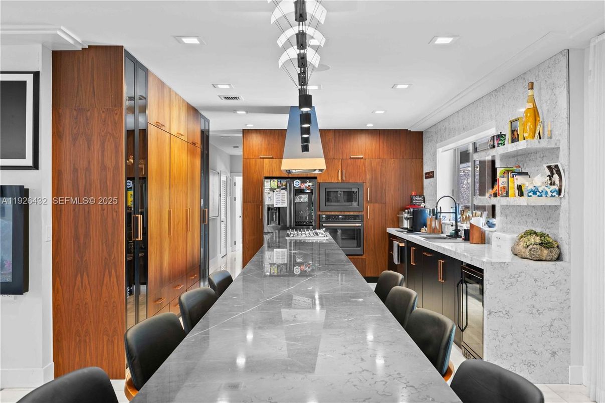 Interior, Kitchen, Pendant Lights, Recessed Lighting, Stainless Steel Appliances