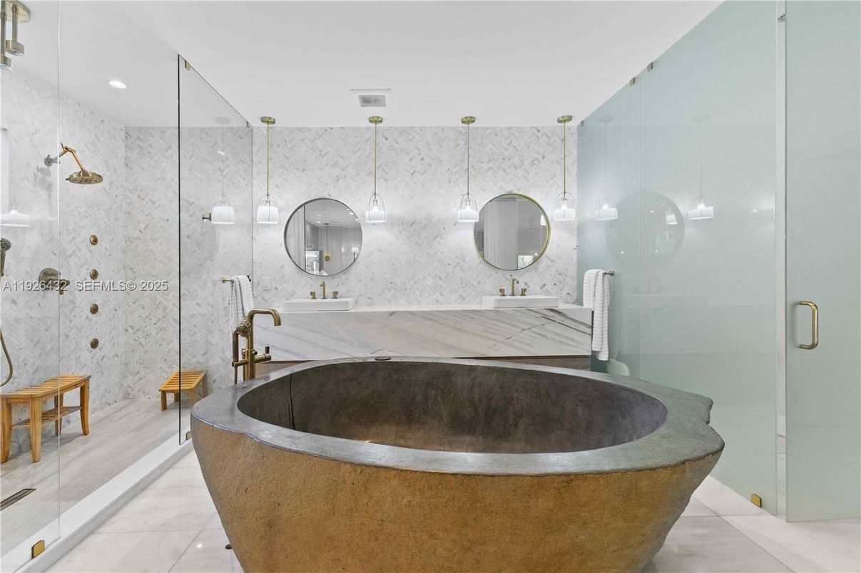 Bathroom, Glass Shower, Interior, Pendant Lights, Recessed Lighting