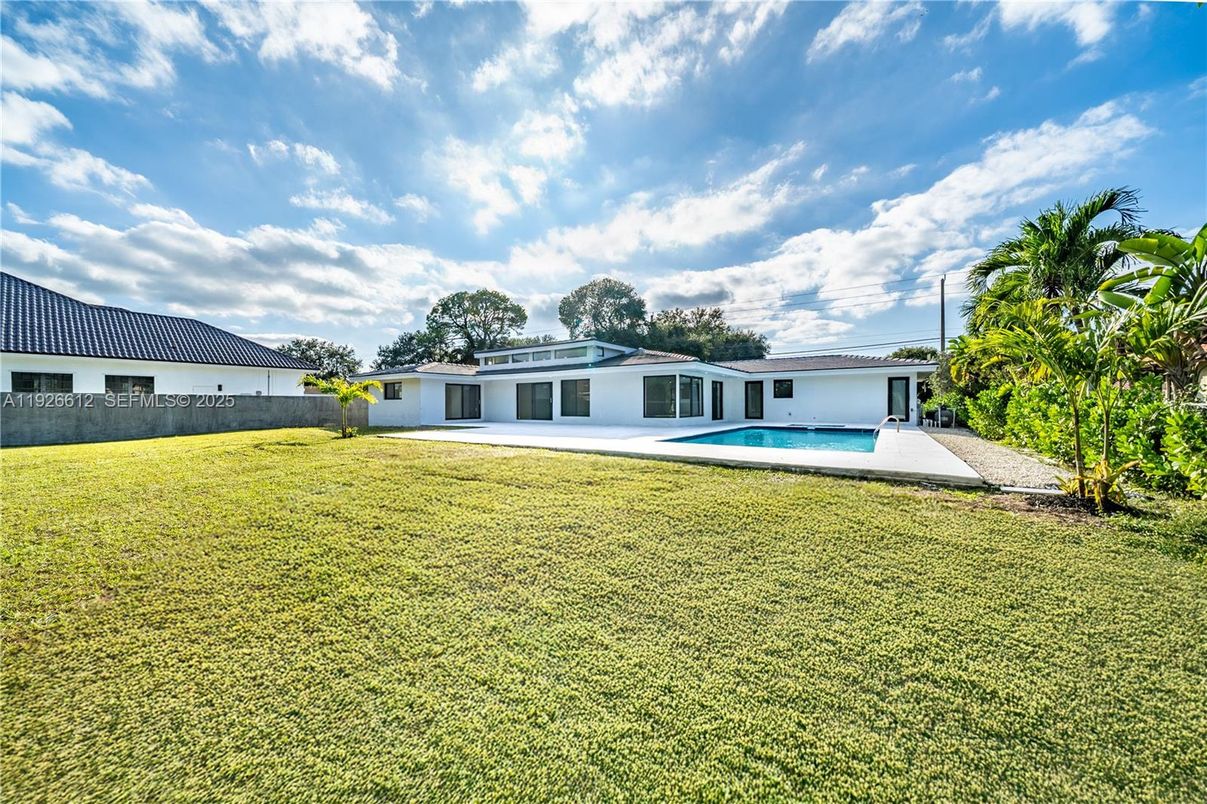 Backyard, Exterior, Pool