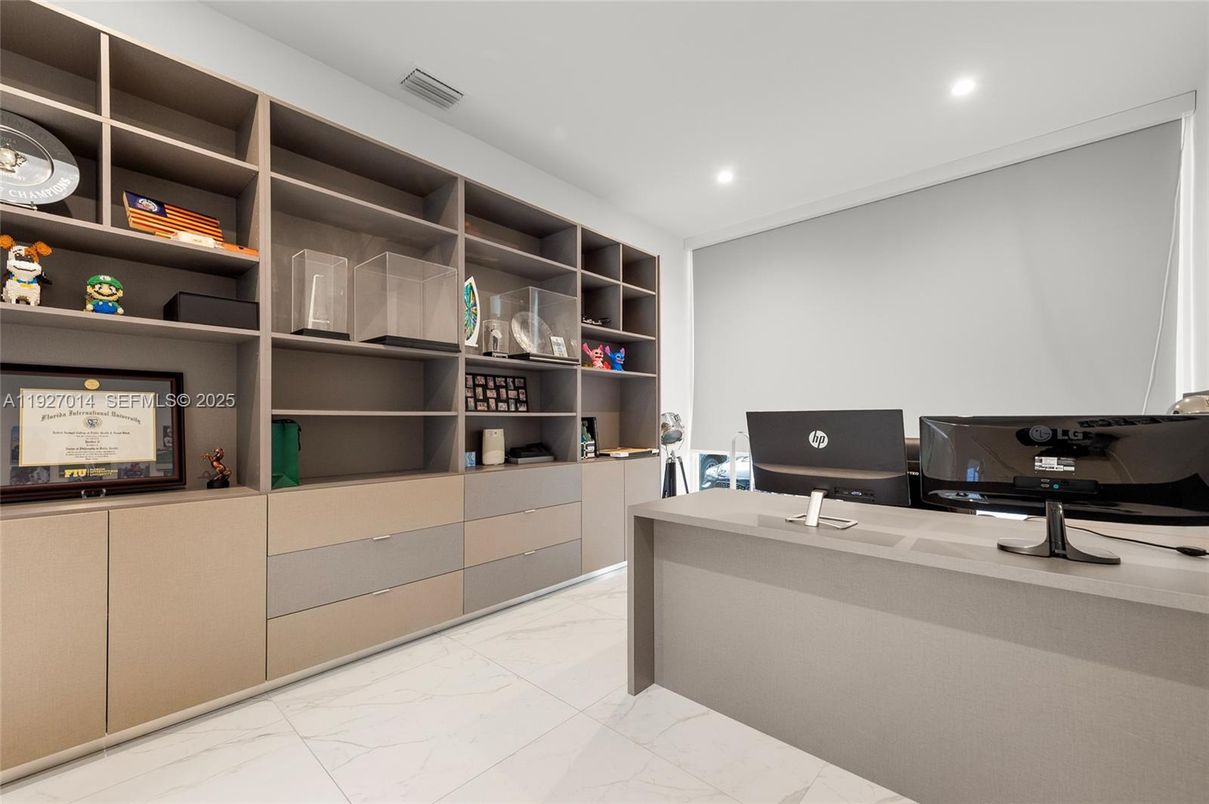 Home Office, Interior, Marble, Recessed Lighting