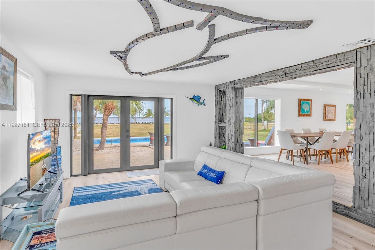 Dining room, Interior, Living room, Wood Texture Flooring