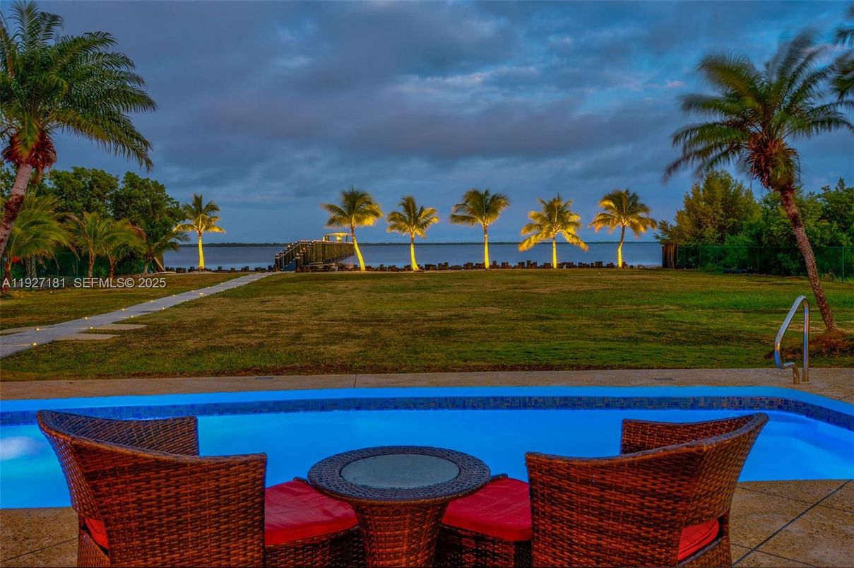 Exterior, Pool, Water