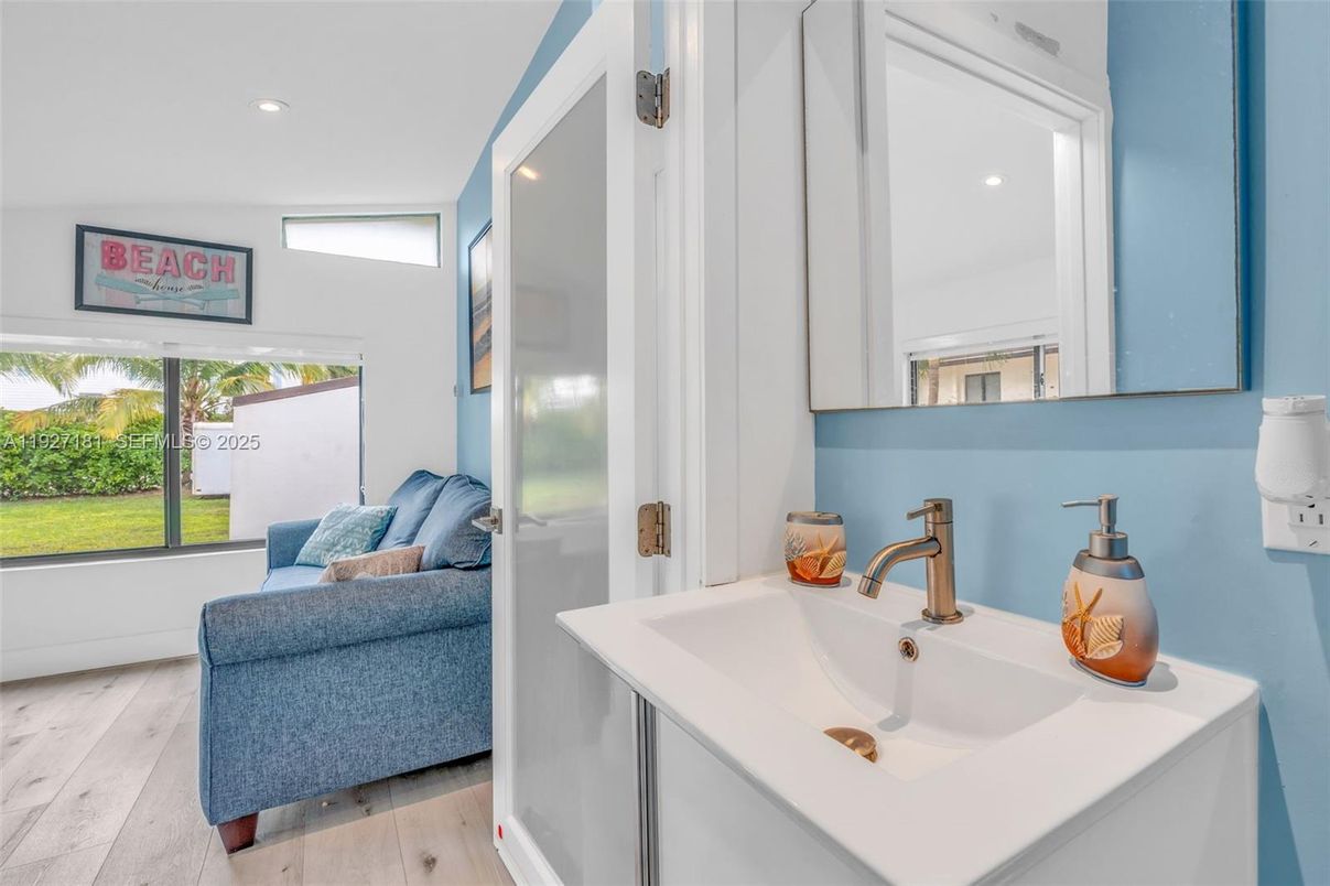 Bathroom, Interior, Recessed Lighting, Wood Texture Flooring