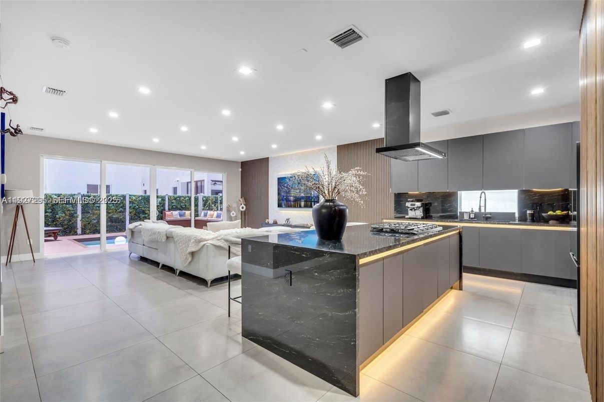 Interior, Kitchen, Living room, Recessed Lighting