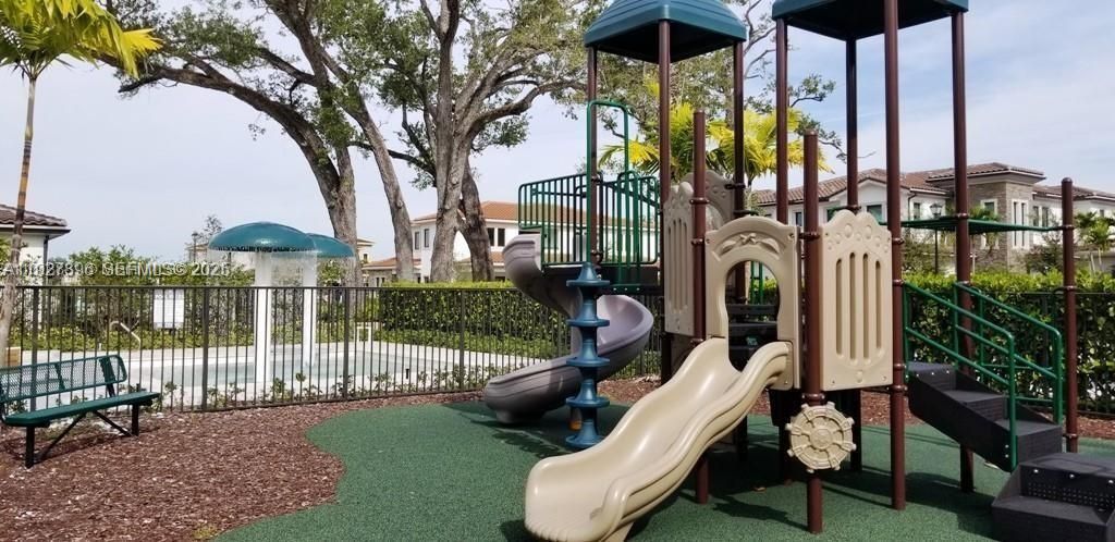 Backyard, Exterior, Playground