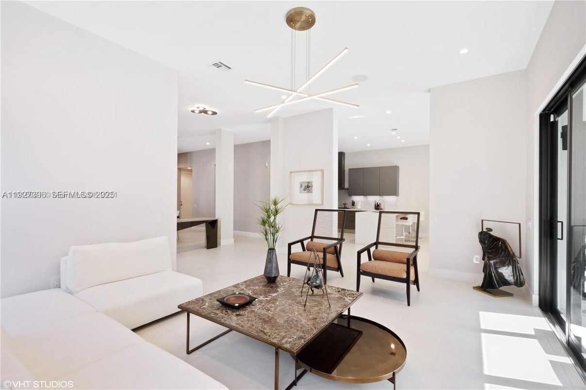 Interior, Kitchen, Living room, Pendant Lights, Recessed Lighting