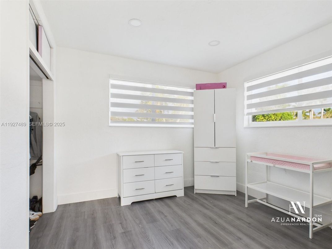 Interior, Recessed Lighting, Walk-in Closets, Wood Texture Flooring