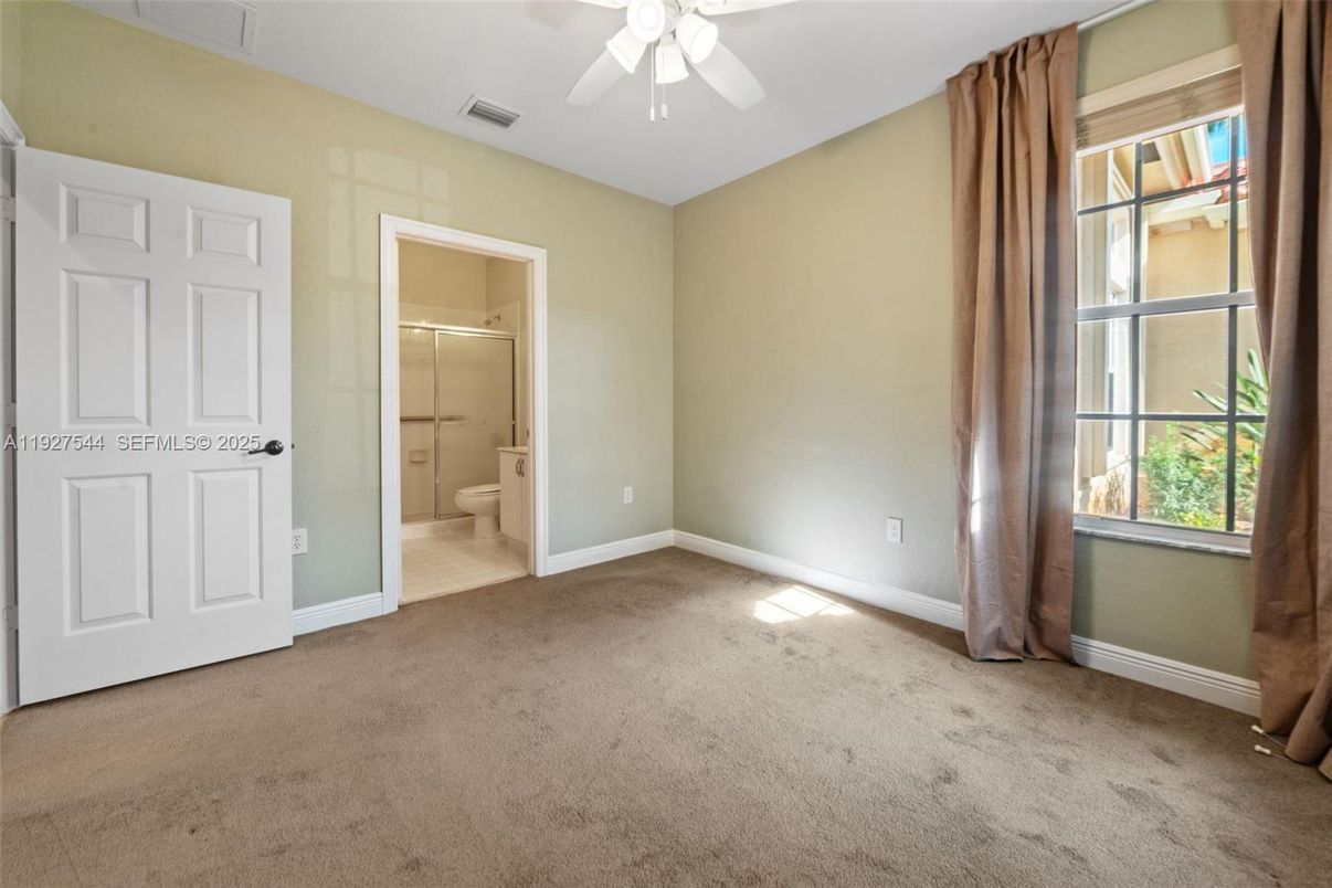 Bathroom, Empty room, Interior