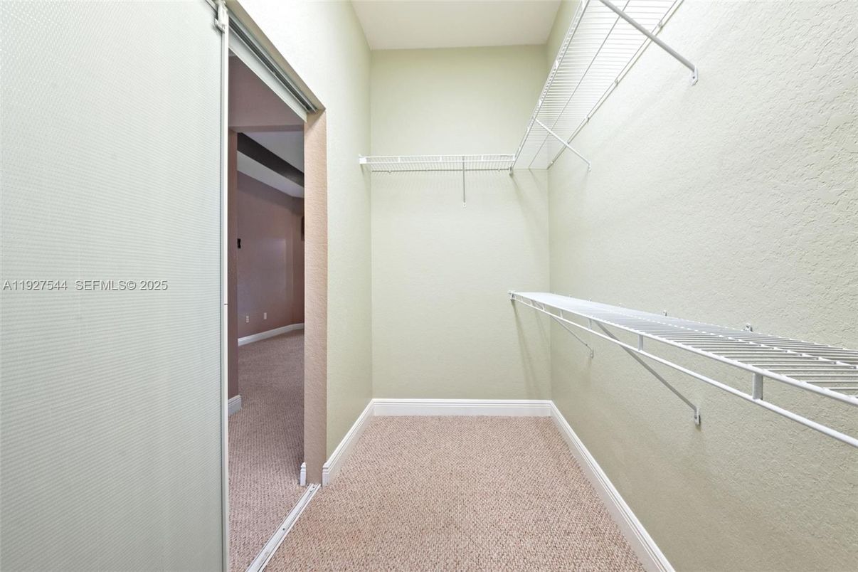 Interior, Walk-in Closets