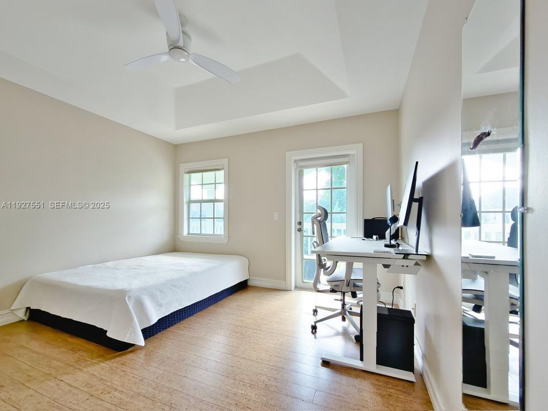 Bedroom, Home Office, Interior, Wood Texture Flooring