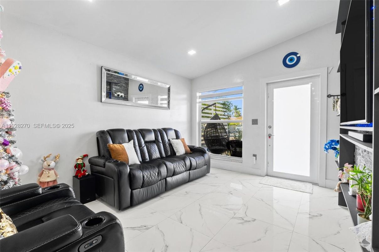 Home Theatre Room, Interior, Living room, Marble, Recessed Lighting