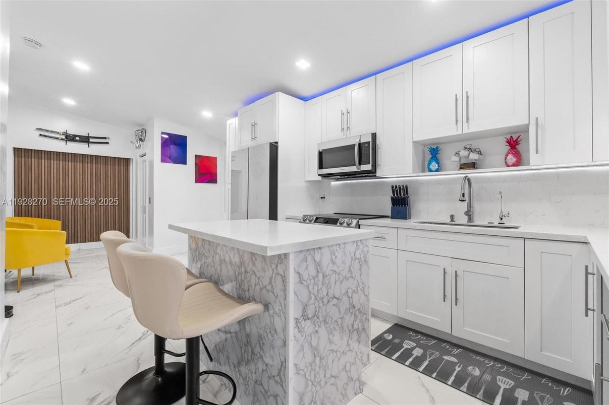 Interior, Kitchen, Marble, Recessed Lighting