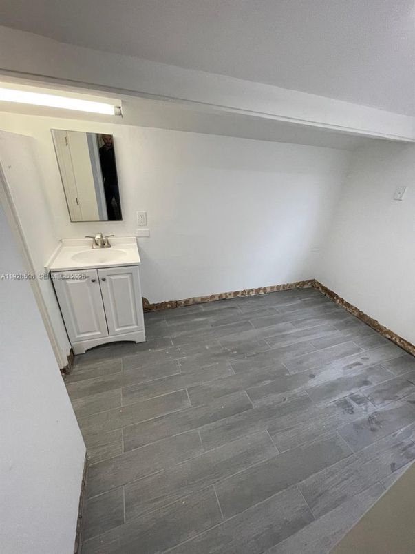 Bathroom, Empty room, Interior