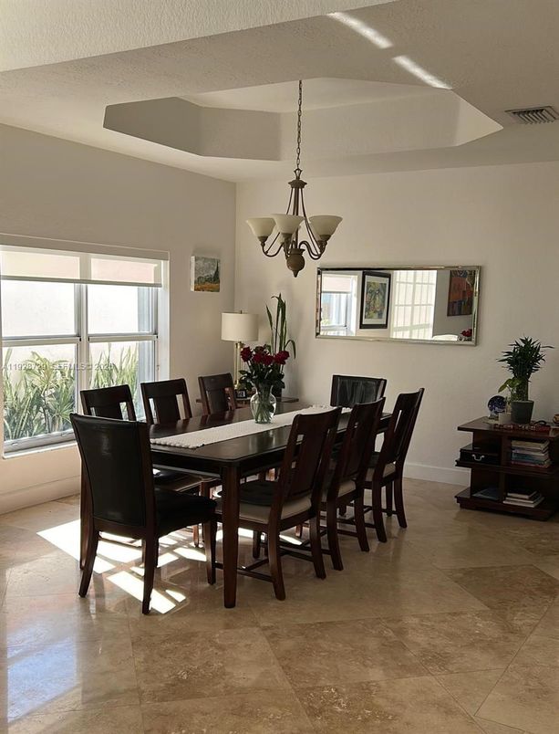 Chandelier, Dining room, Interior