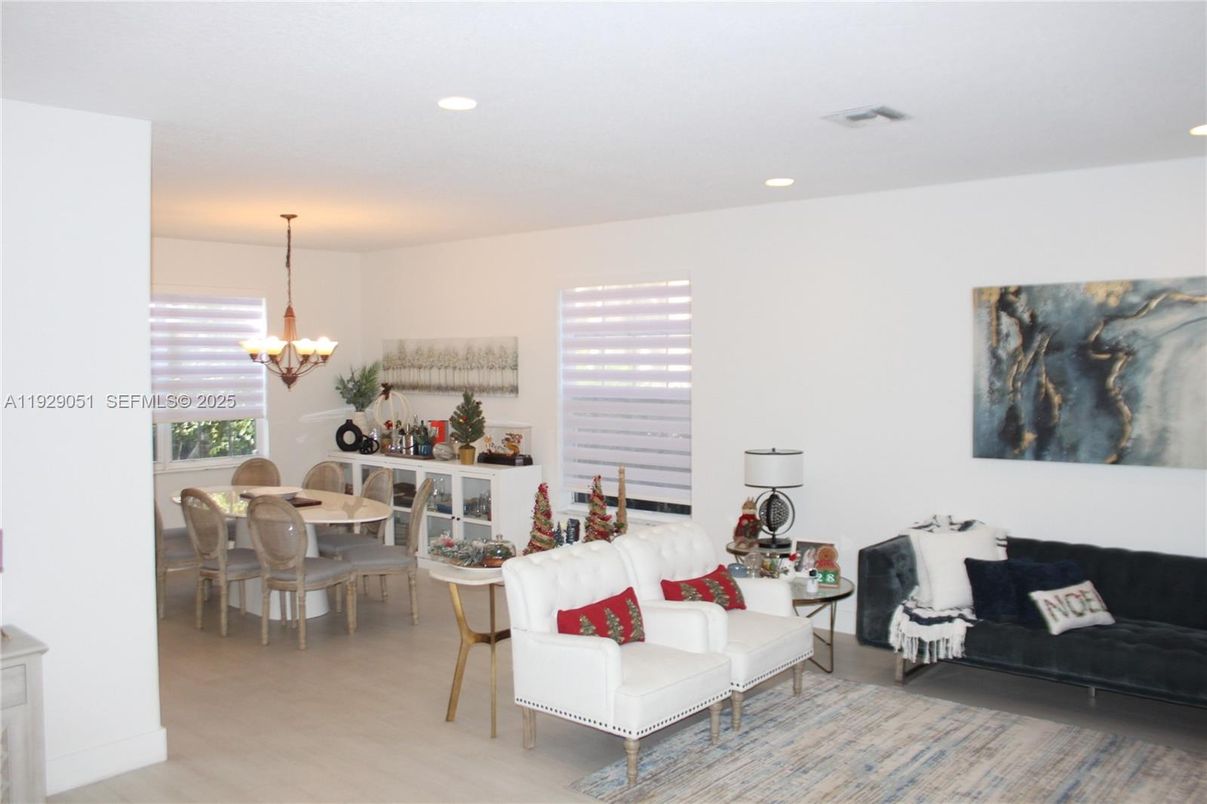 Chandelier, Dining room, Interior, Living room, Recessed Lighting