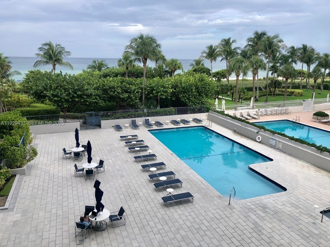 Exterior, Pool, Water