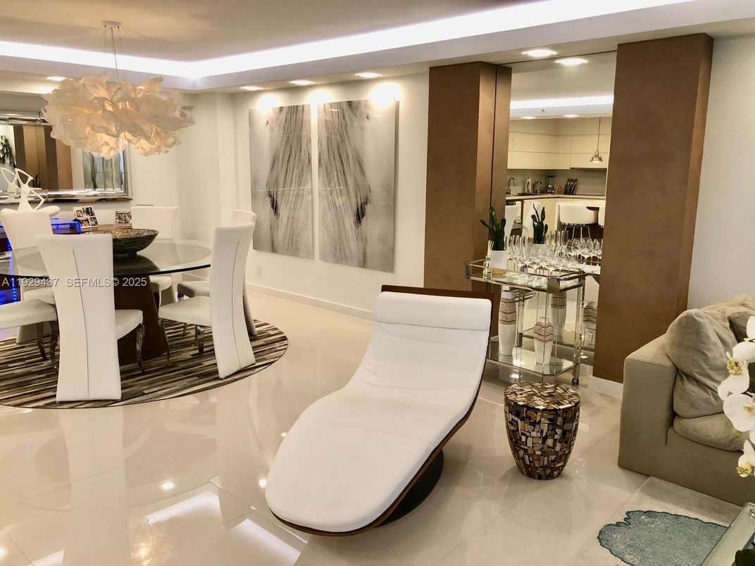 Chandelier, Dining room, Interior, Pendant Lights, Recessed Lighting