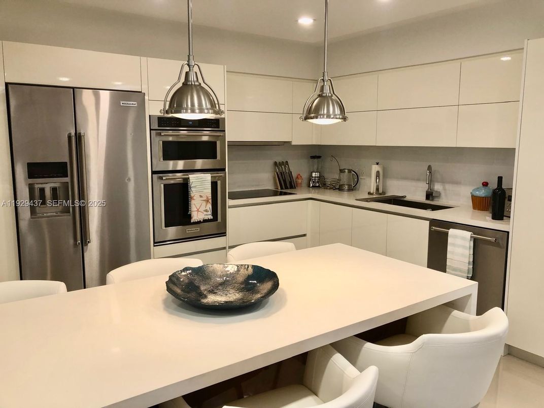 Interior, Kitchen, Pendant Lights, Recessed Lighting, Stainless Steel Appliances