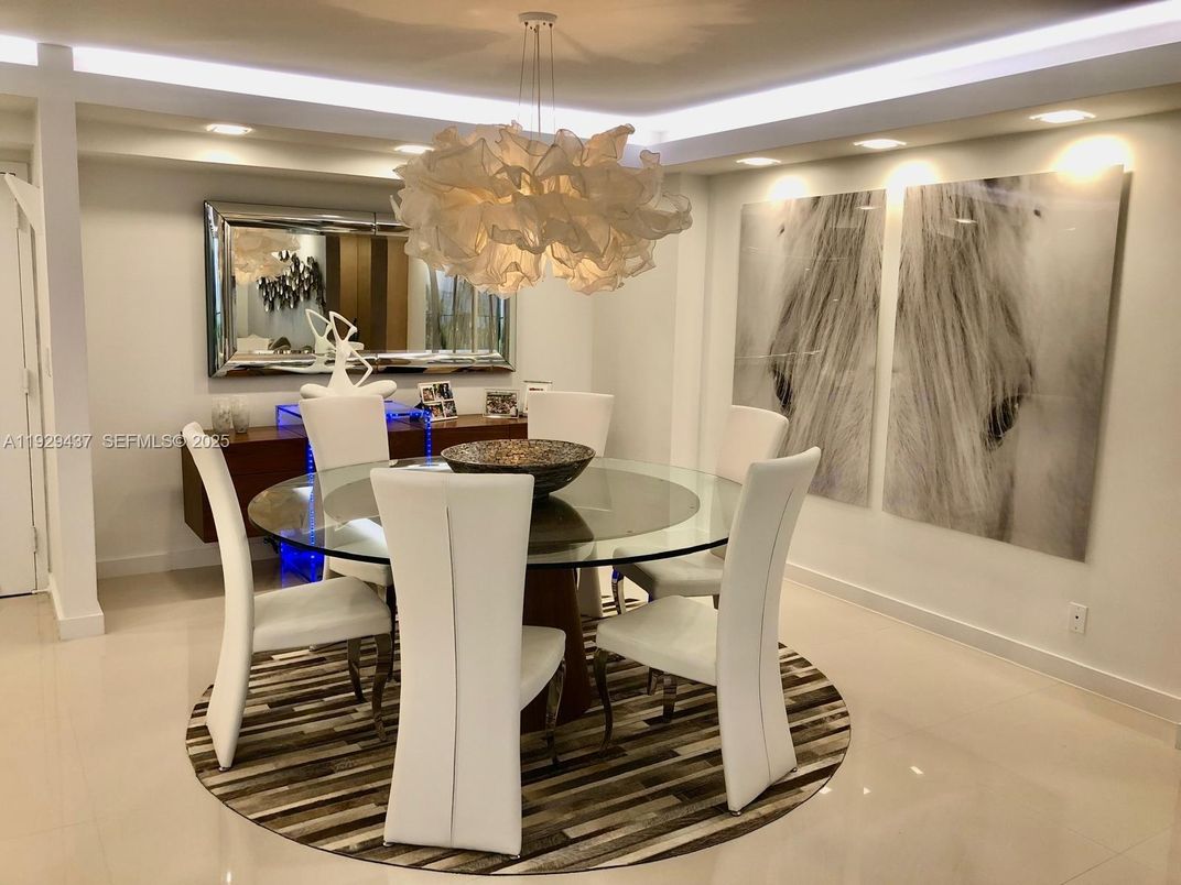 Chandelier, Dining room, Interior, Recessed Lighting