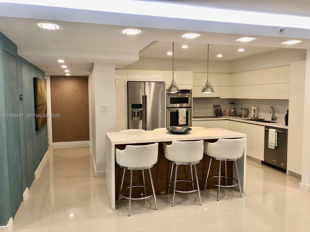 Interior, Kitchen, Pendant Lights, Recessed Lighting, Stainless Steel Appliances
