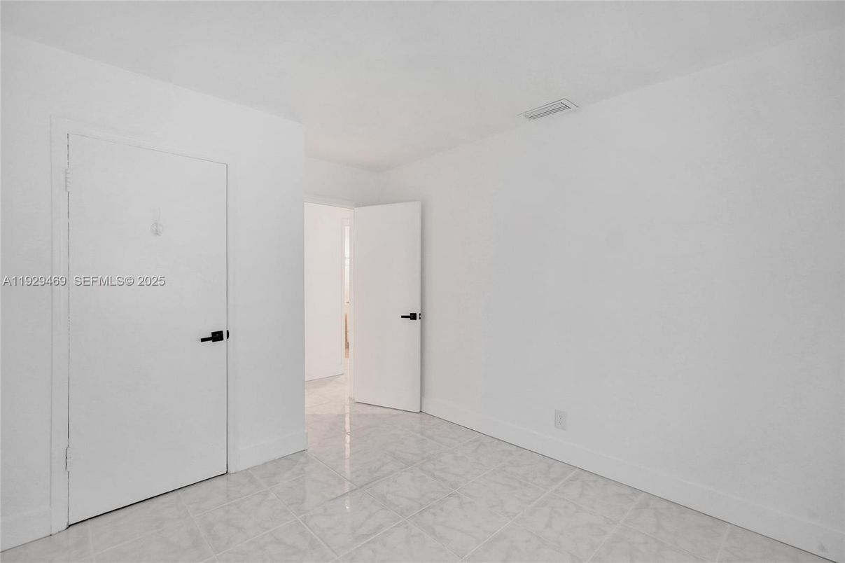 Empty room, Interior, Marble