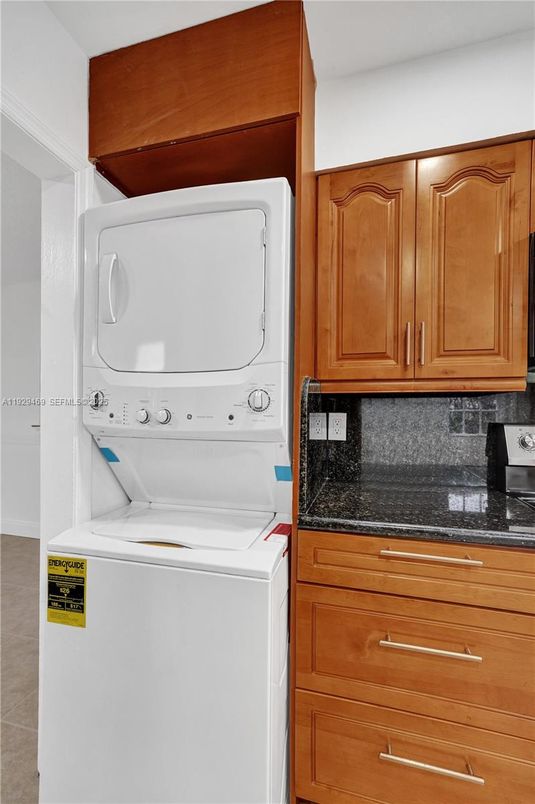 Interior, Utility Closets, Washer