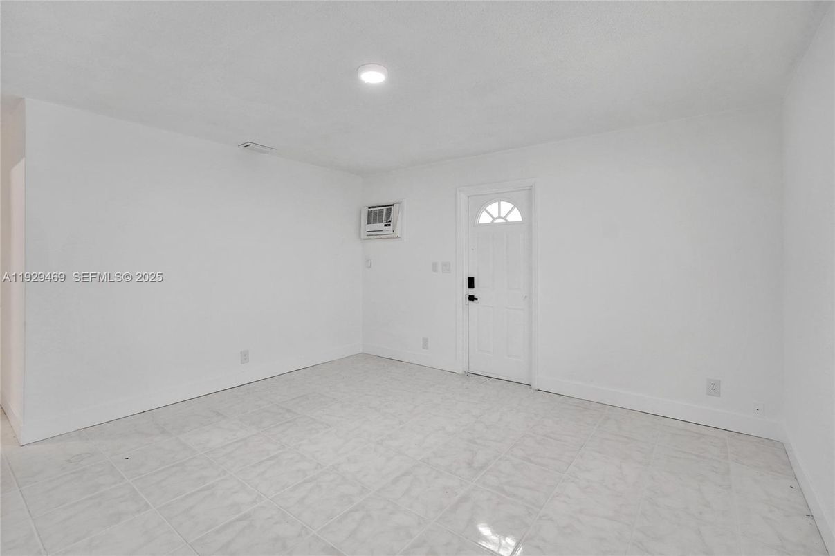 Empty room, Interior, Marble, Recessed Lighting