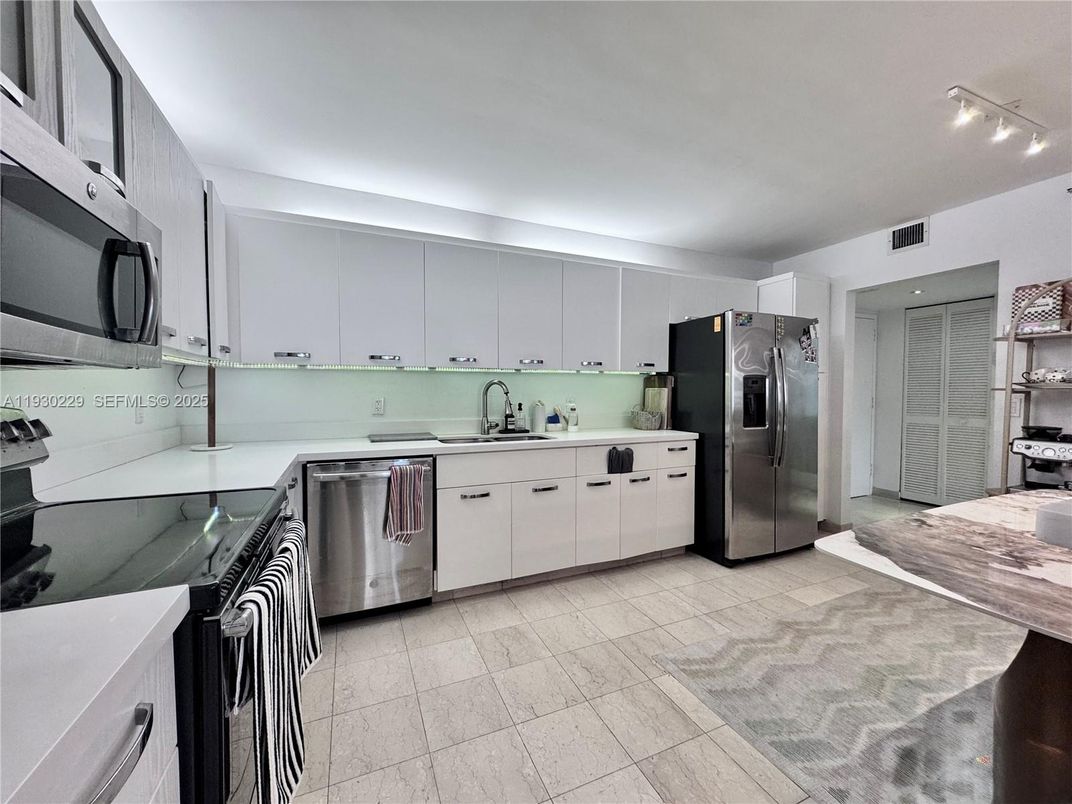 Interior, Kitchen, Stainless Steel Appliances