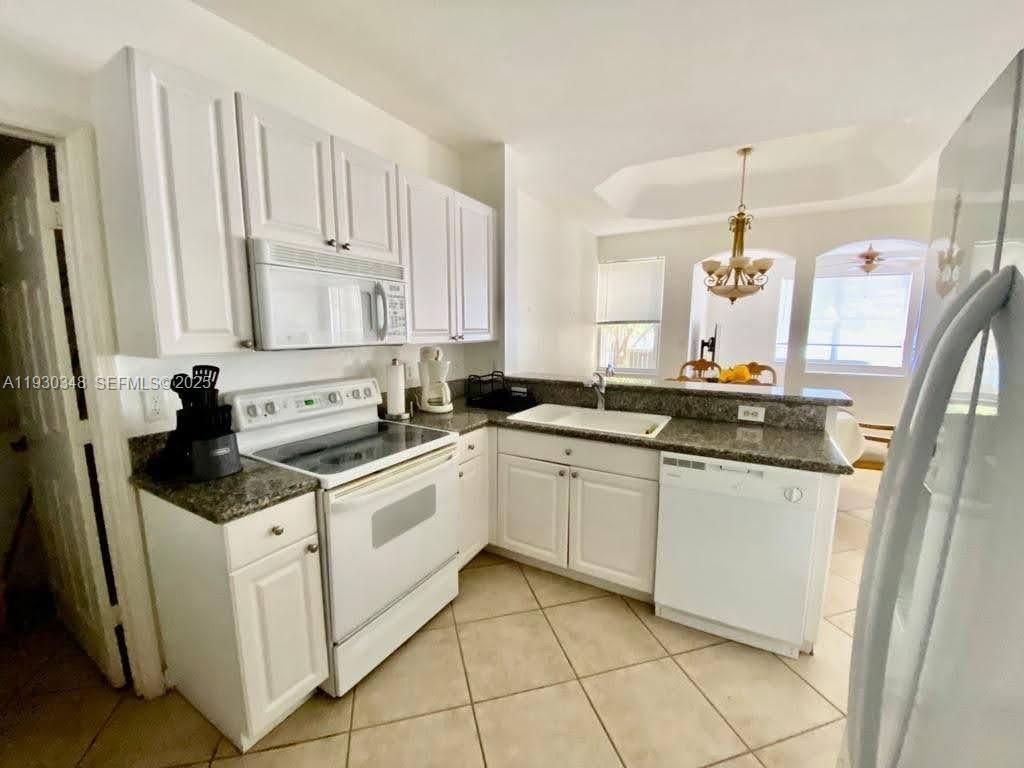 Chandelier, Interior, Kitchen, Pendant Lights