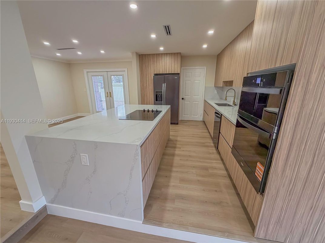 Interior, Kitchen, Recessed Lighting, Wood Texture Flooring