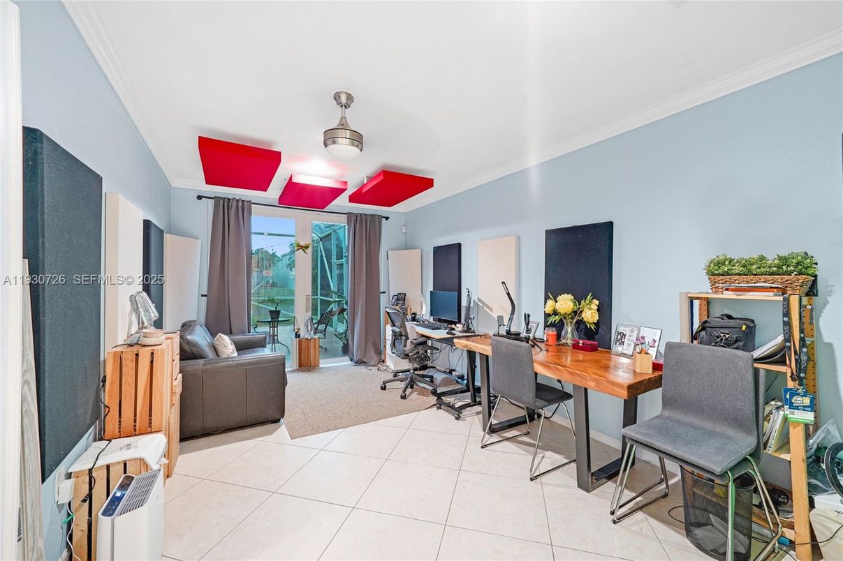 Home Office, Interior, Water