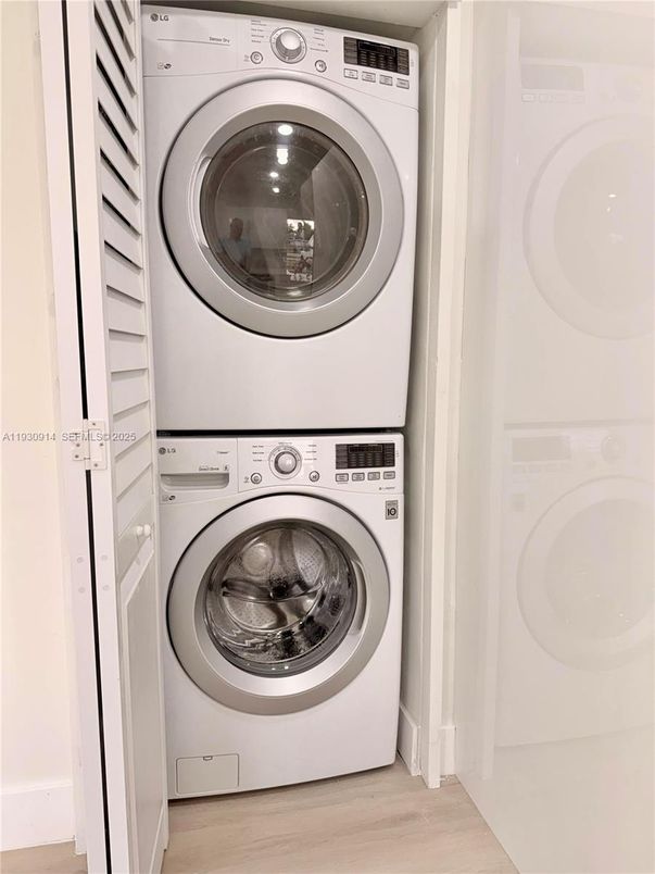 Interior, Utility Closets, Washer