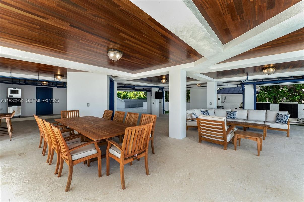 Dining room, Interior, Living room, Wooden Ceilings
