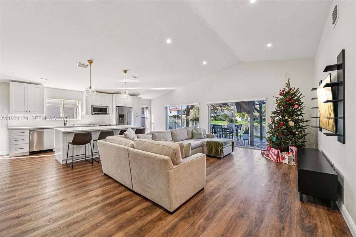 Interior, Kitchen, Living room, Pendant Lights, Recessed Lighting, Stainless Steel Appliances, Wood Texture Flooring