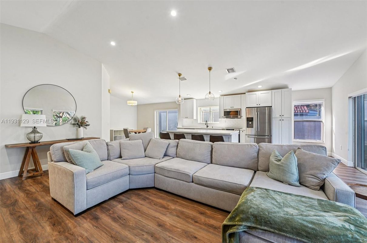 Interior, Kitchen, Living room, Pendant Lights, Recessed Lighting, Stainless Steel Appliances, Wood Texture Flooring