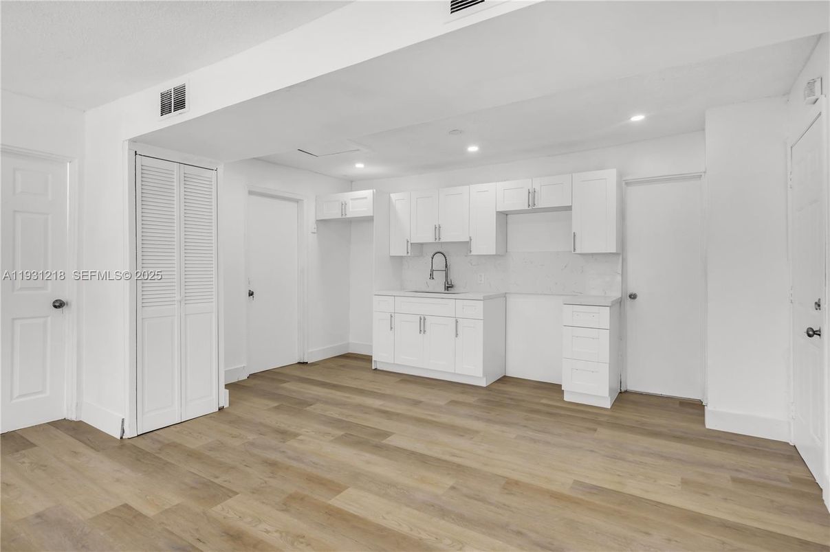 Interior, Kitchen, Recessed Lighting, Wood Texture Flooring