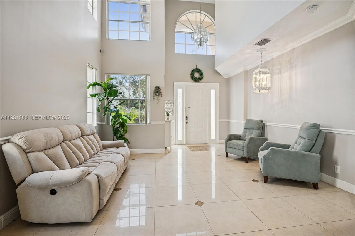 Interior, Living room, Pendant Lights