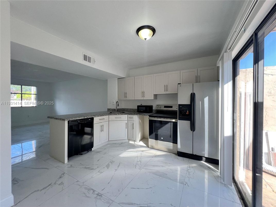 Interior, Kitchen, Marble, Stainless Steel Appliances