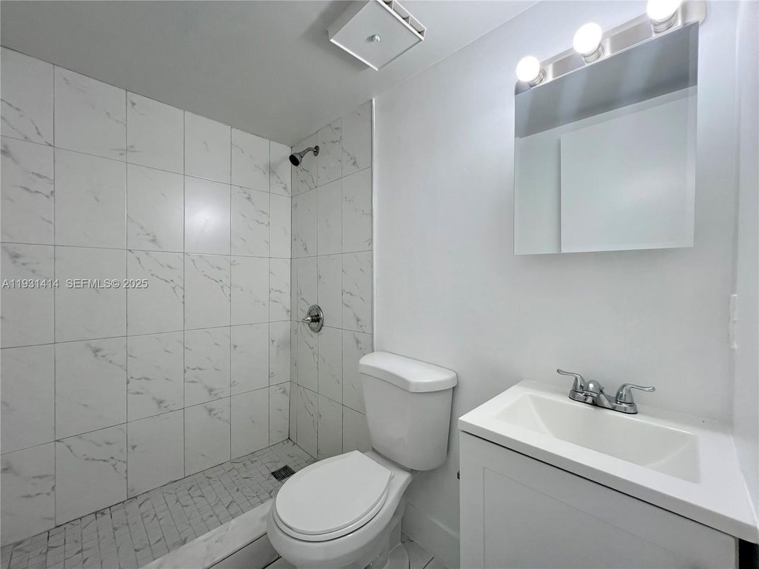 Bathroom, Interior, Marble Walls