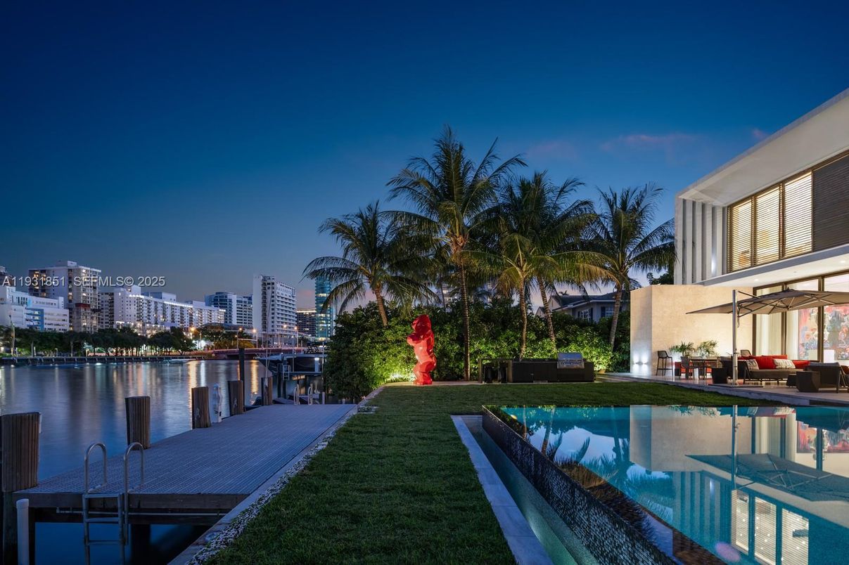 Exterior, Pool, Water