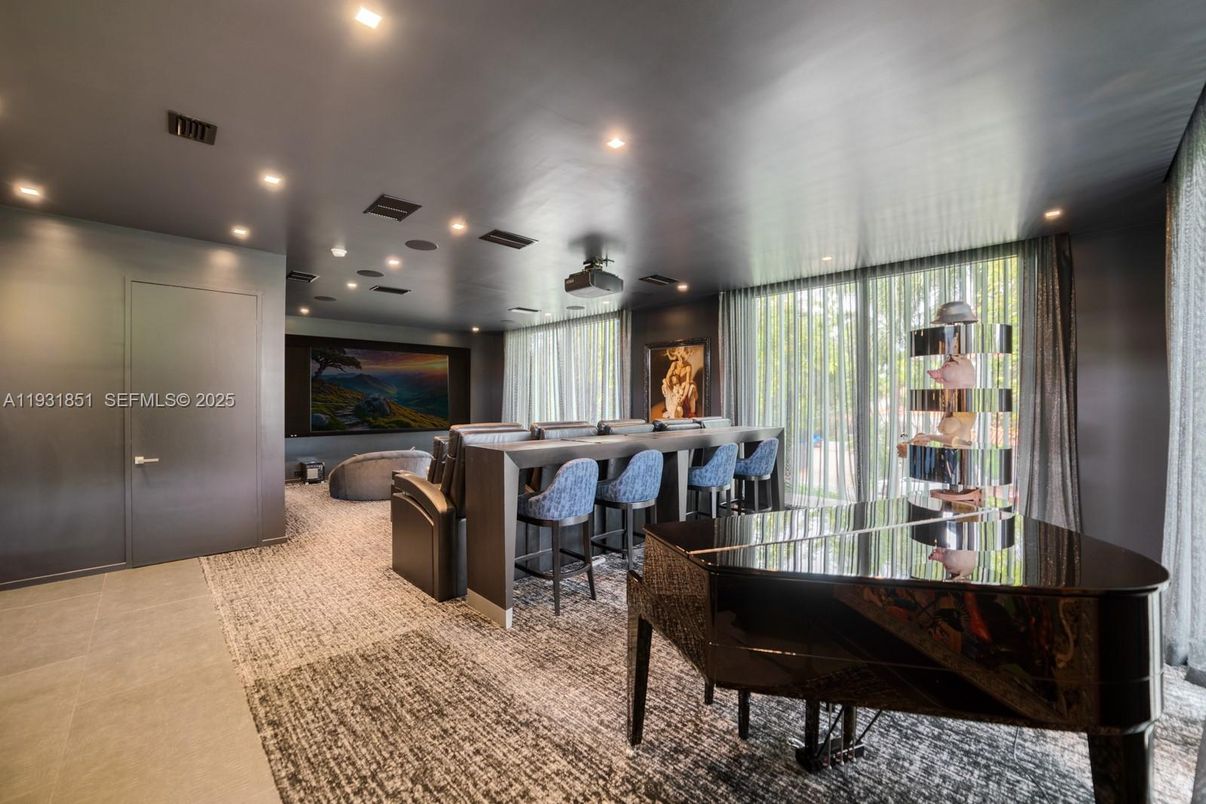 Interior, Recessed Lighting