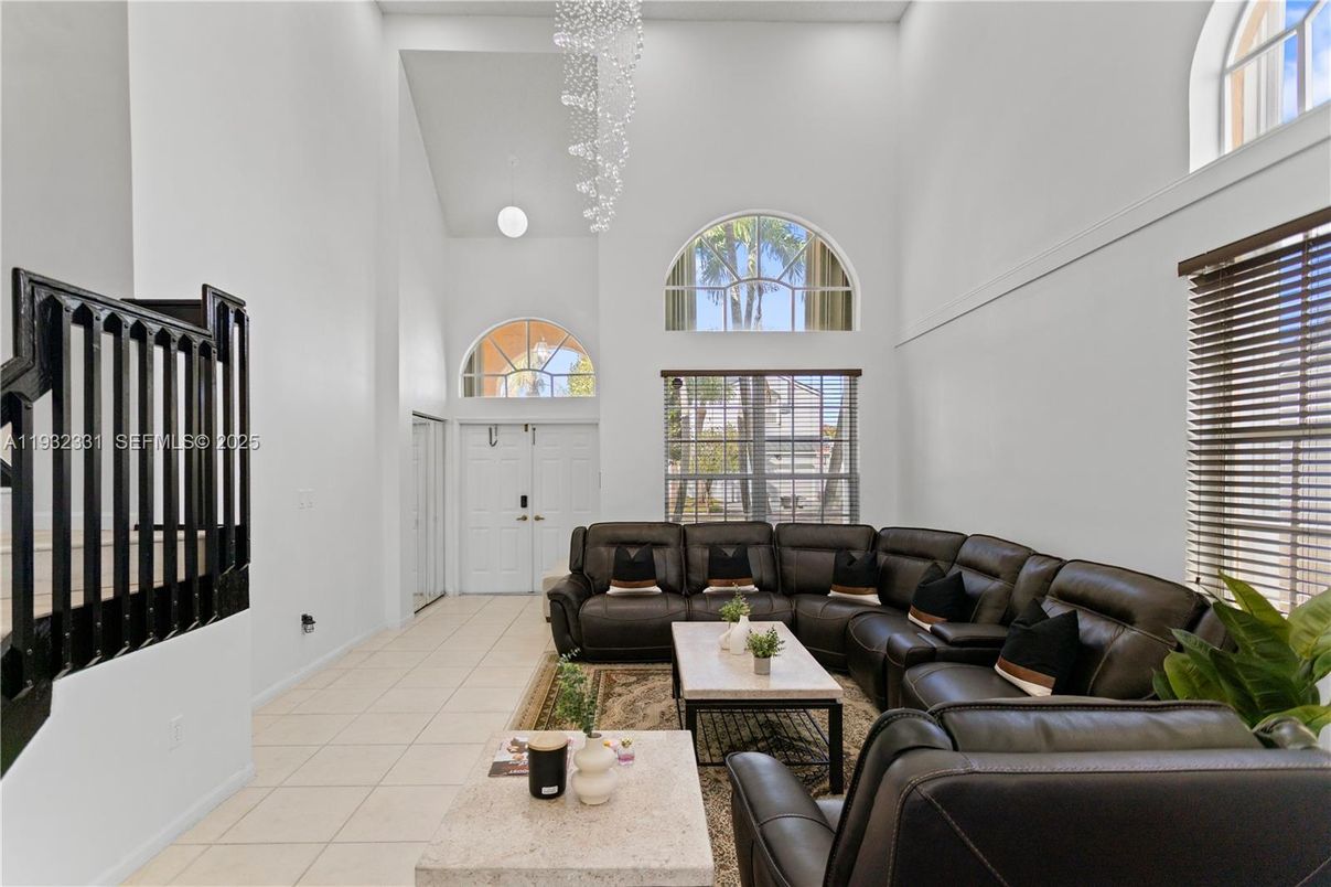 Interior, Living room, Pendant Lights