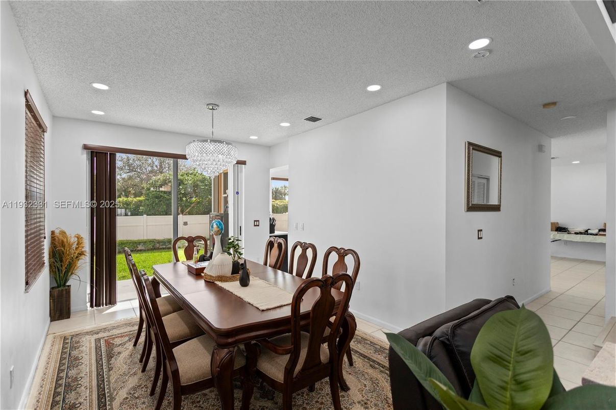 Chandelier, Dining room, Interior, Recessed Lighting